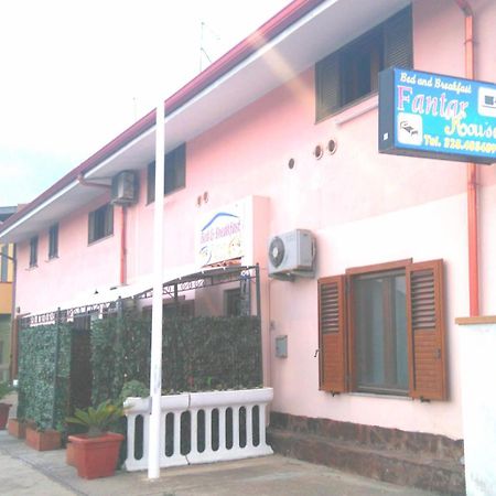 B&B Fantar House Carbonia Exterior photo
